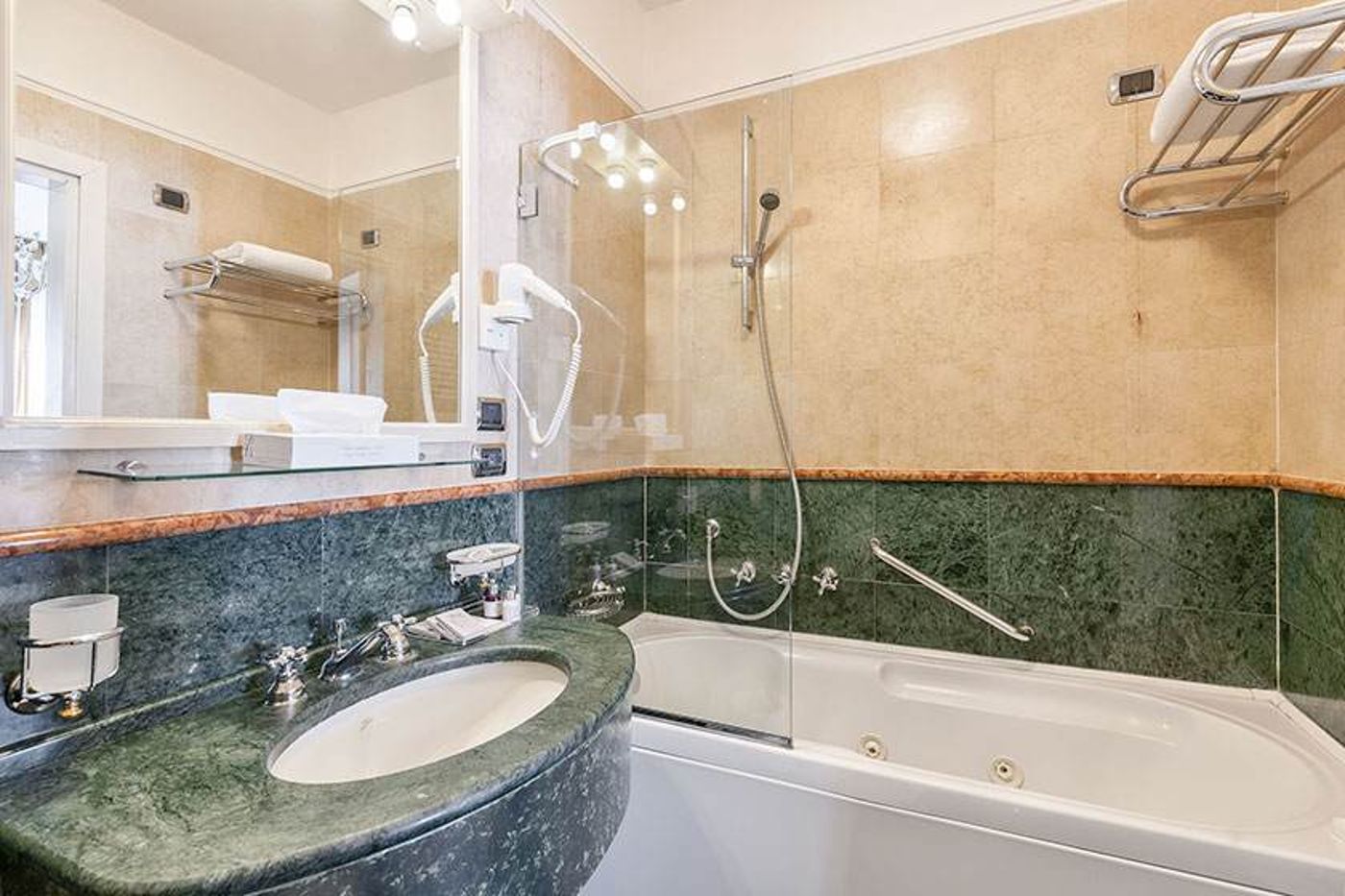 Ca--dei-Conti-Room-35