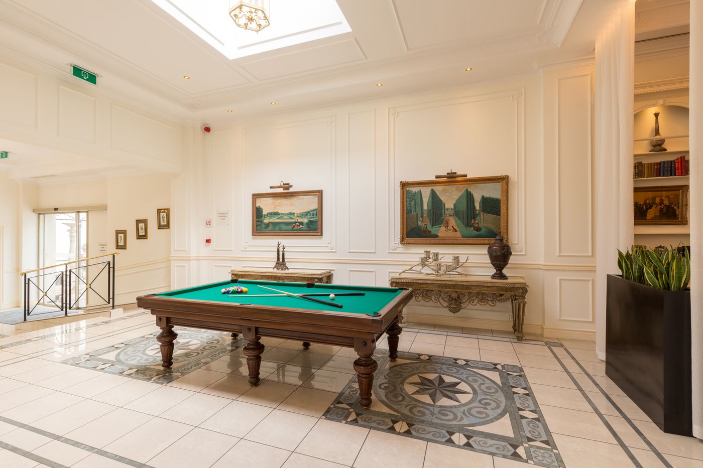 Stanhope-Hotel-Brussels-by-Thon-Hotels-Bar-62