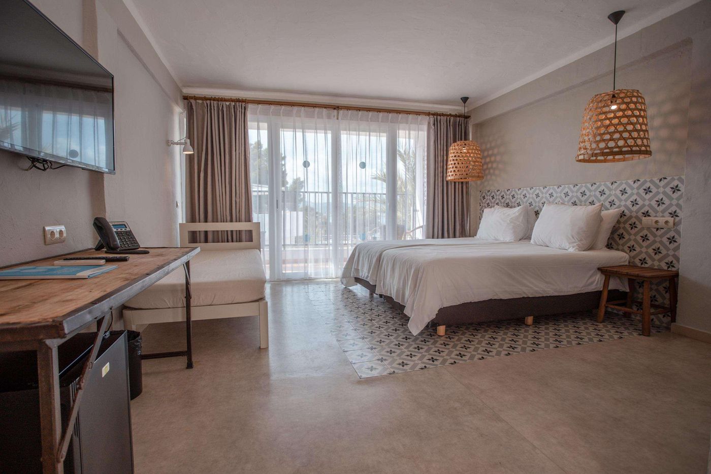 Marble-Hotel-Stella-Maris-Room-29