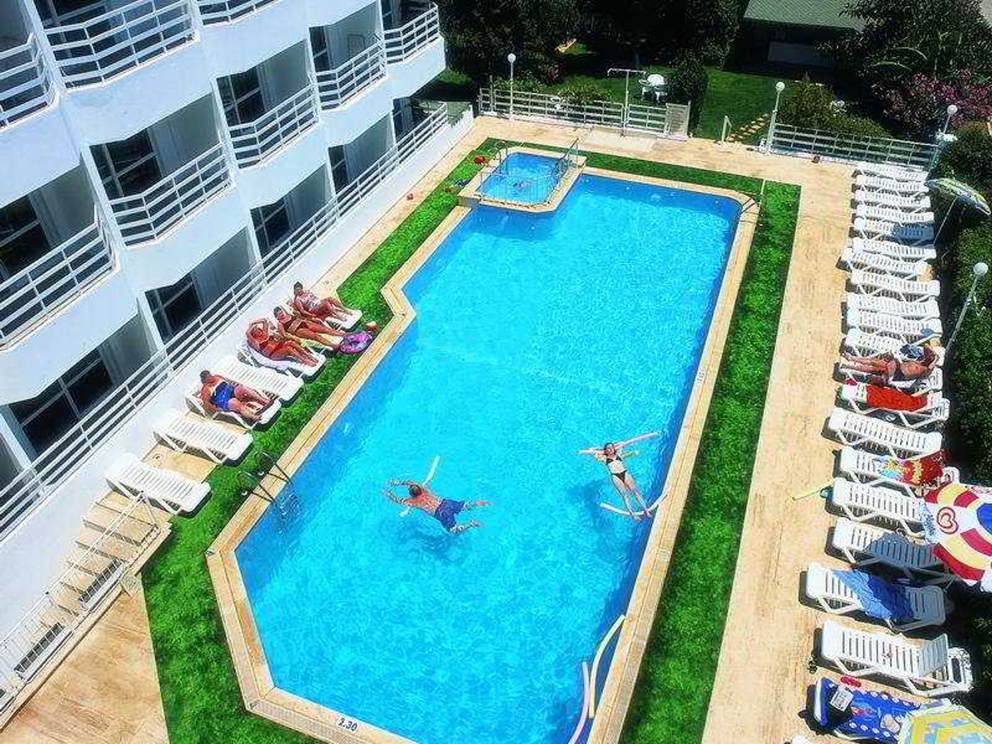 Ertur-Pool-5