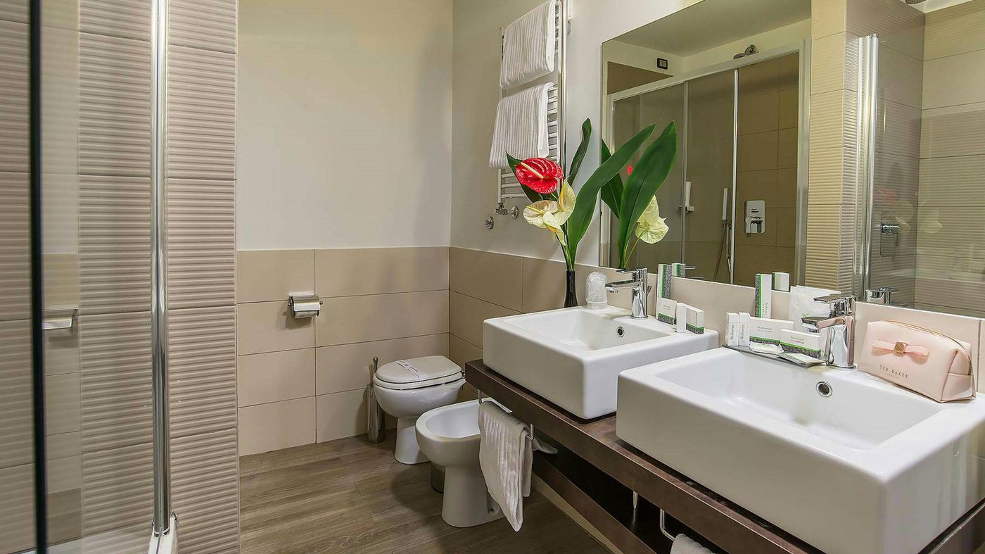 Fragance St Peter Hotel