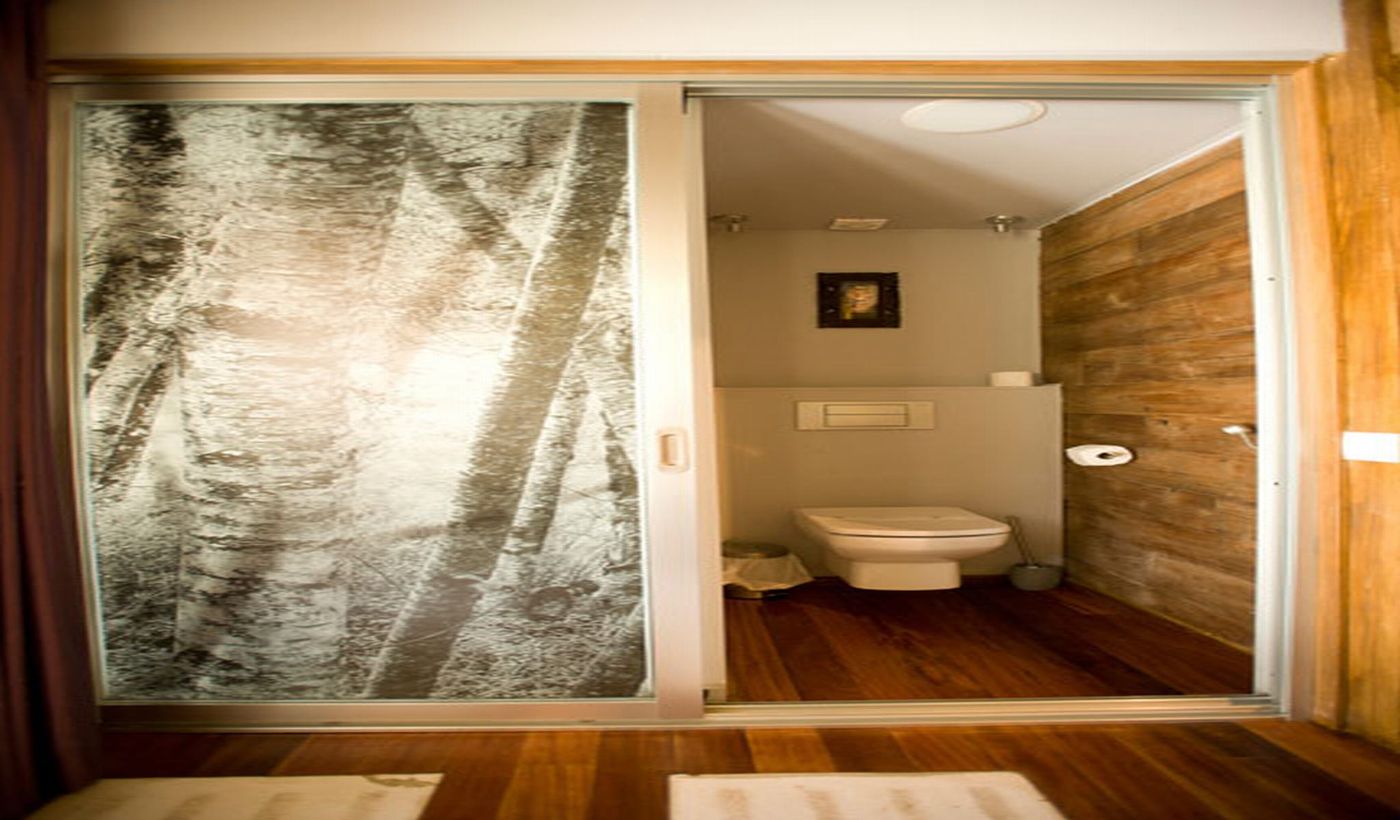 Hotel-100--Fun-Room-43