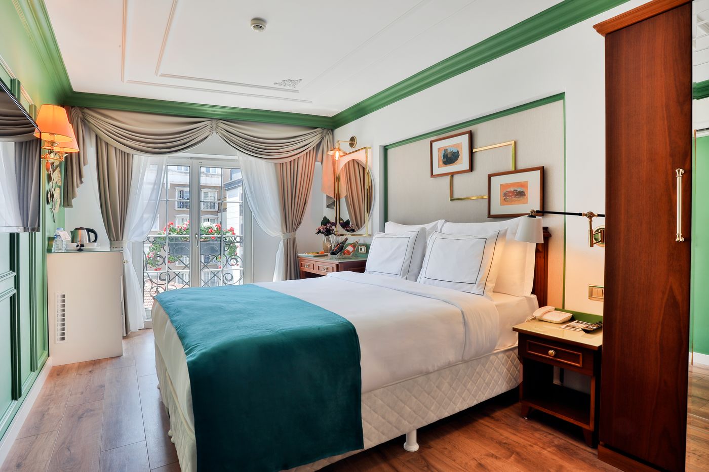 Orient-Express-Hotel-Room-4