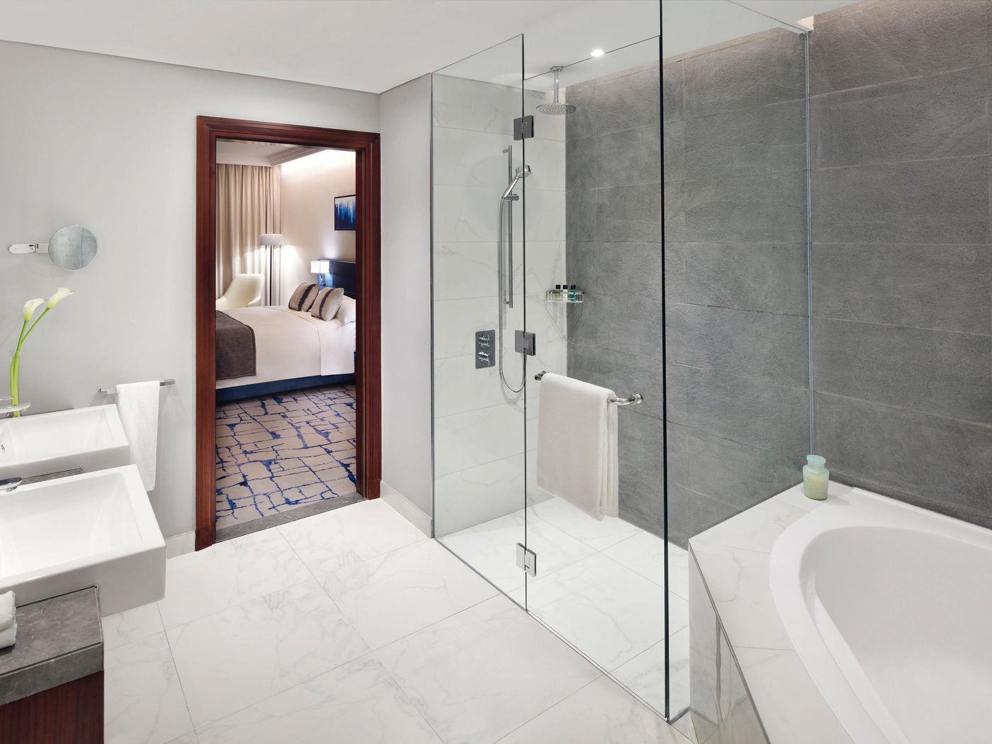 Movenpick-Bur-Dubai-Room-26