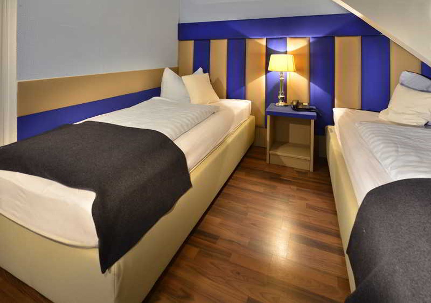 Hotel Am Wehrhahn - Germany - DUSSELDORF - General view - 4