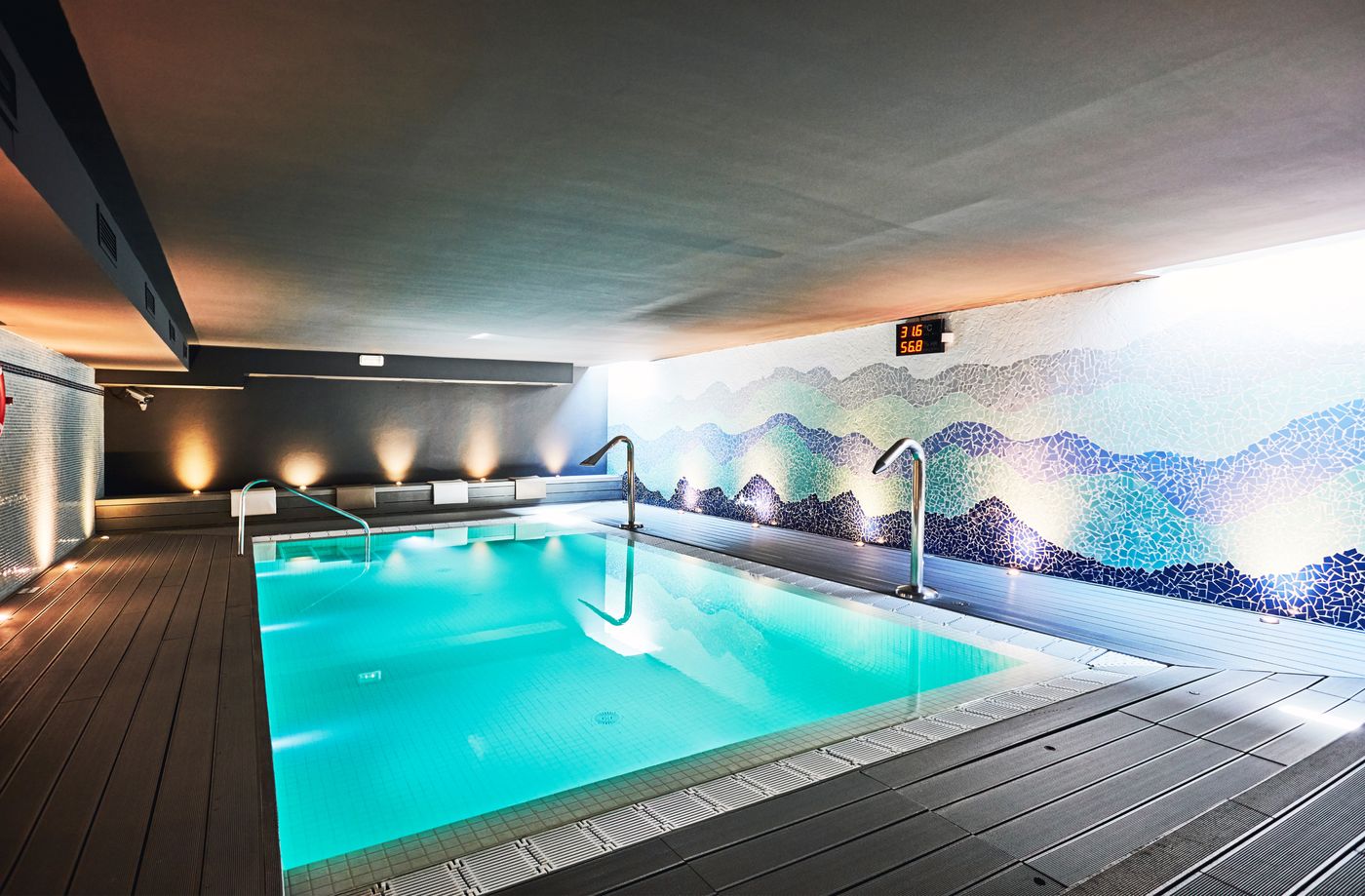 Prestige-Victoria-Sports-and-Entertainment-70