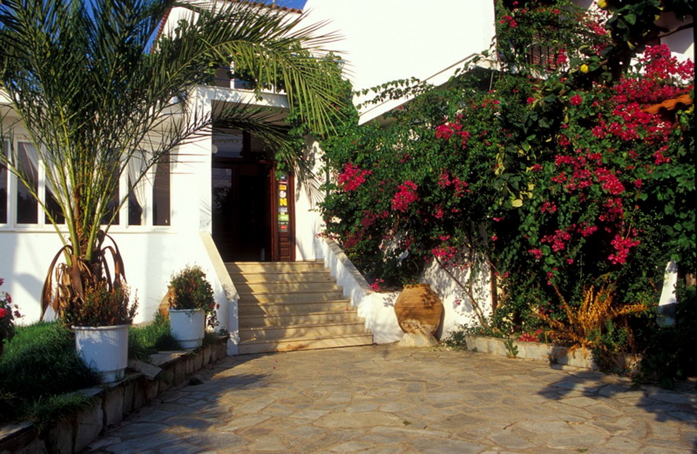 Caravos-General-view-5