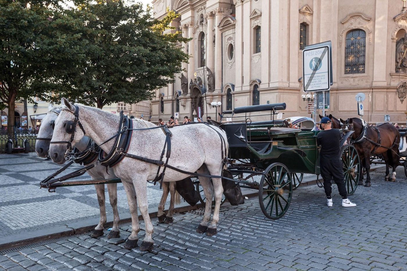 Gorgeous-Prague-Rooms-General-view-58