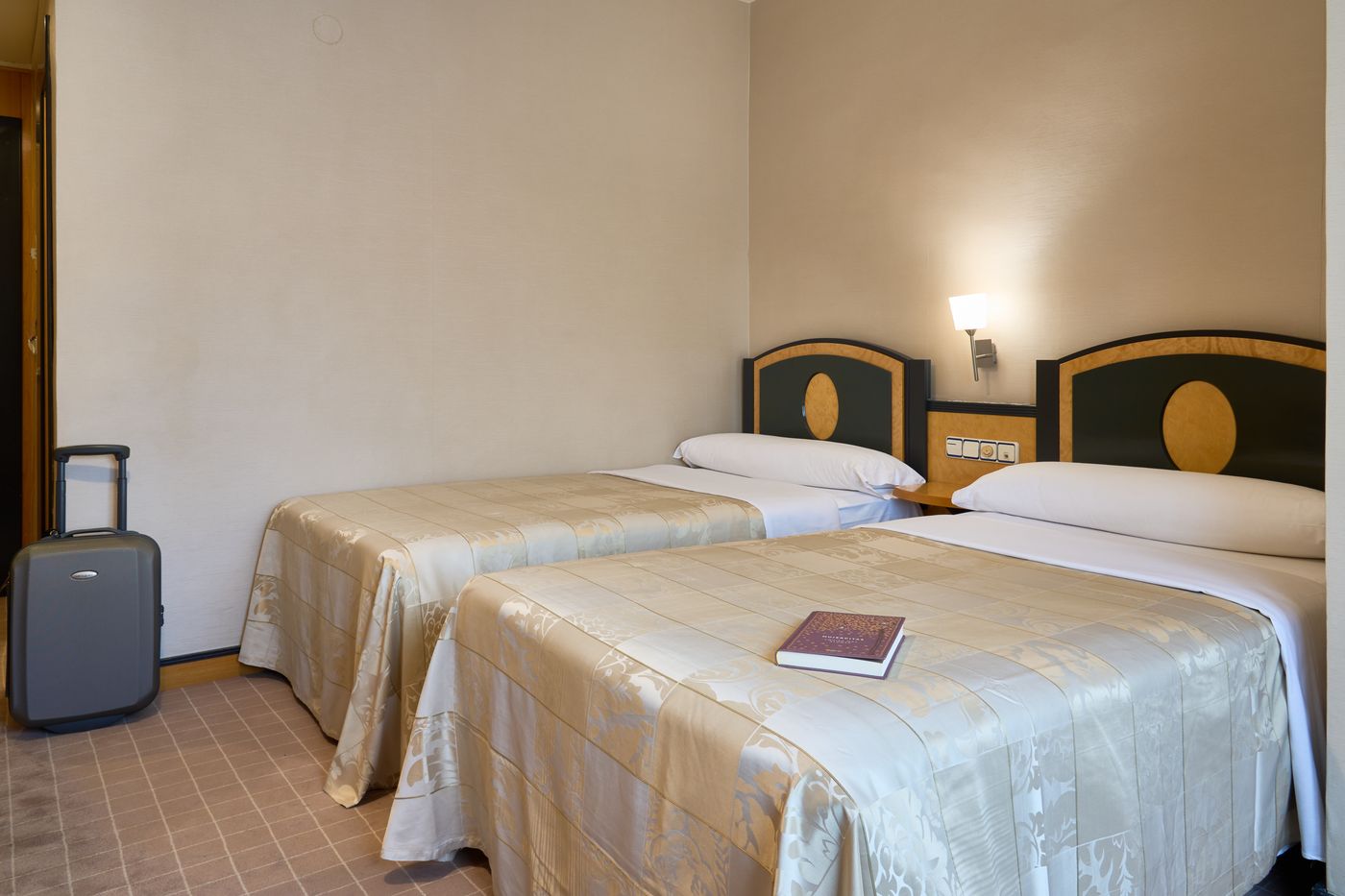 Macia Condor-Spain-GRANADA-Room-4
