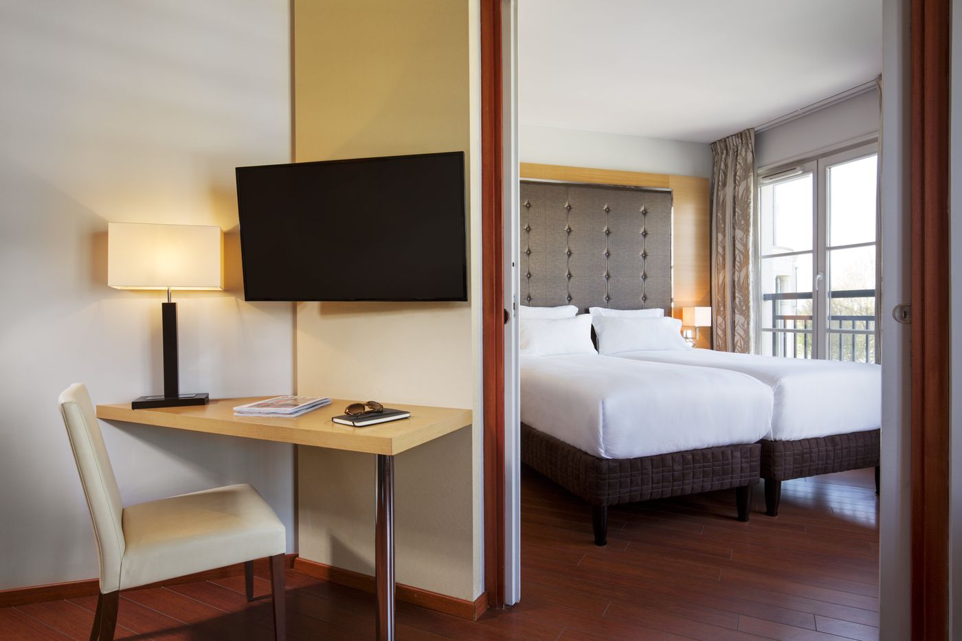 Relais-Spa-Chessy-Room-15