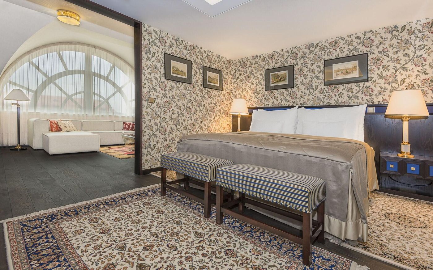 Hotel-Savoy-Prague-Room-10