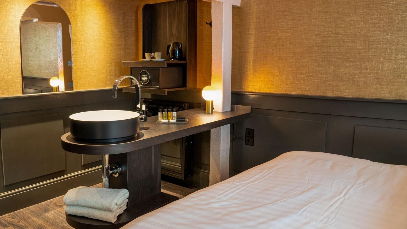 Hotel-Frank-Since-1666-Room-8