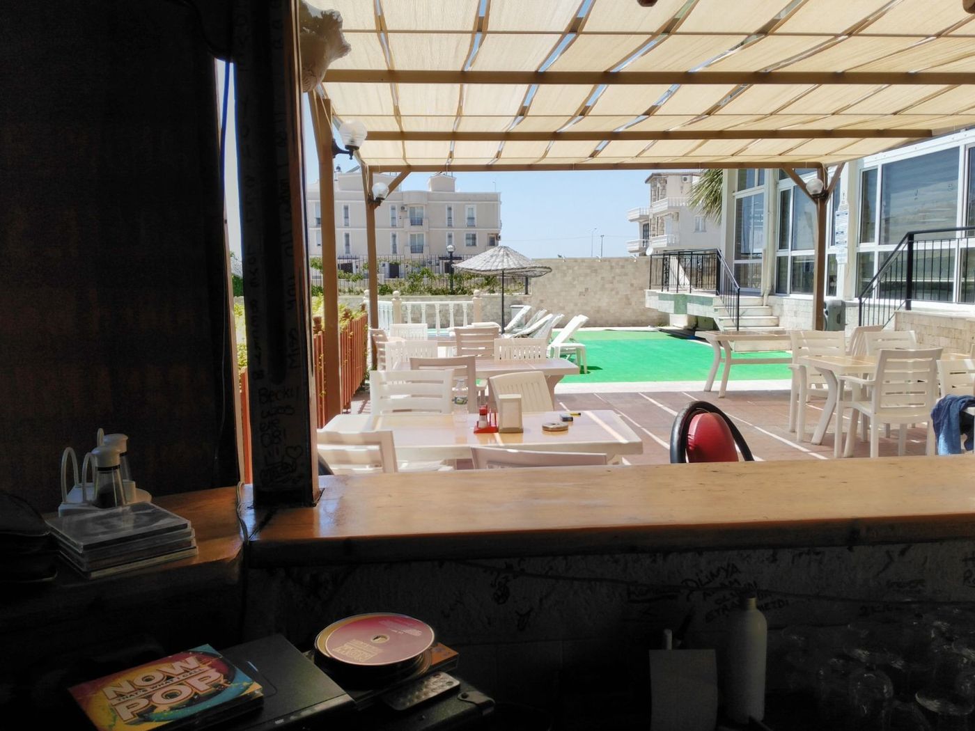 Sultan-Apartment-Terrace-8