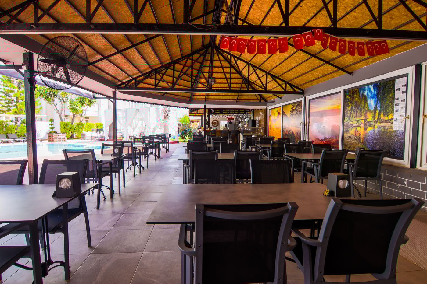 New Garden Luna Side Apart Hotel