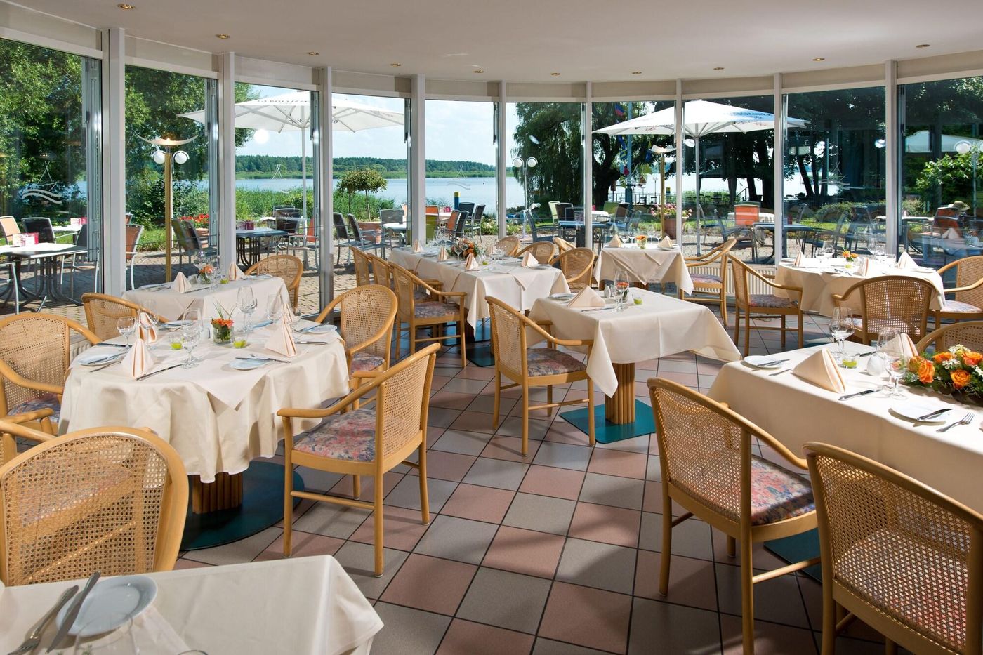 Hotel Bollmannsruh Am Beetzsee-Germany-PAEWESIN-Restaurant-10