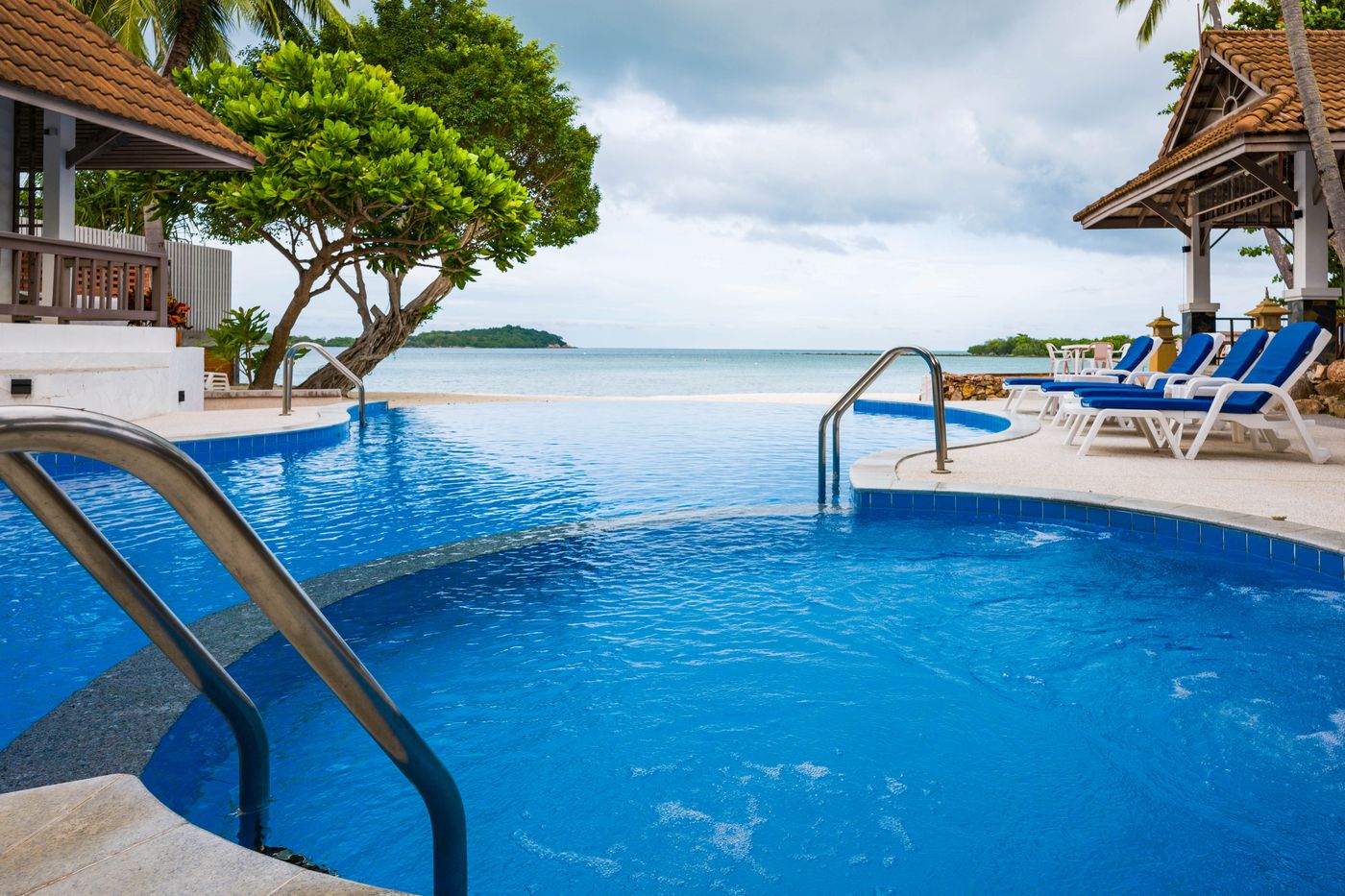 Samui-Natien-Beach-Resort-Pool-4