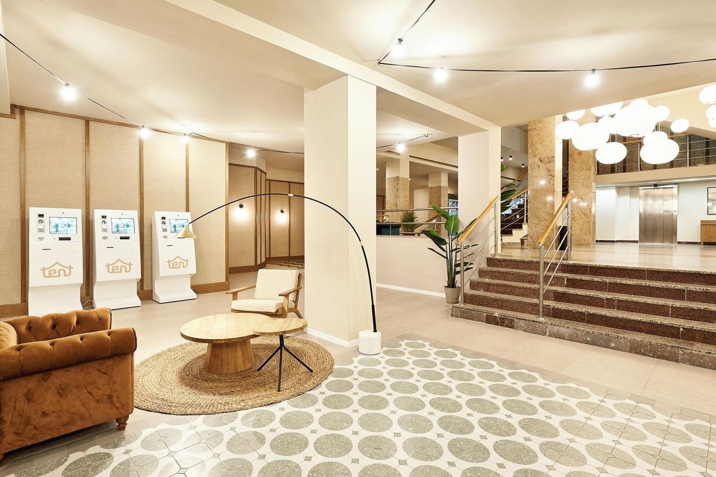 tent-Torremolinos-Lobby-52