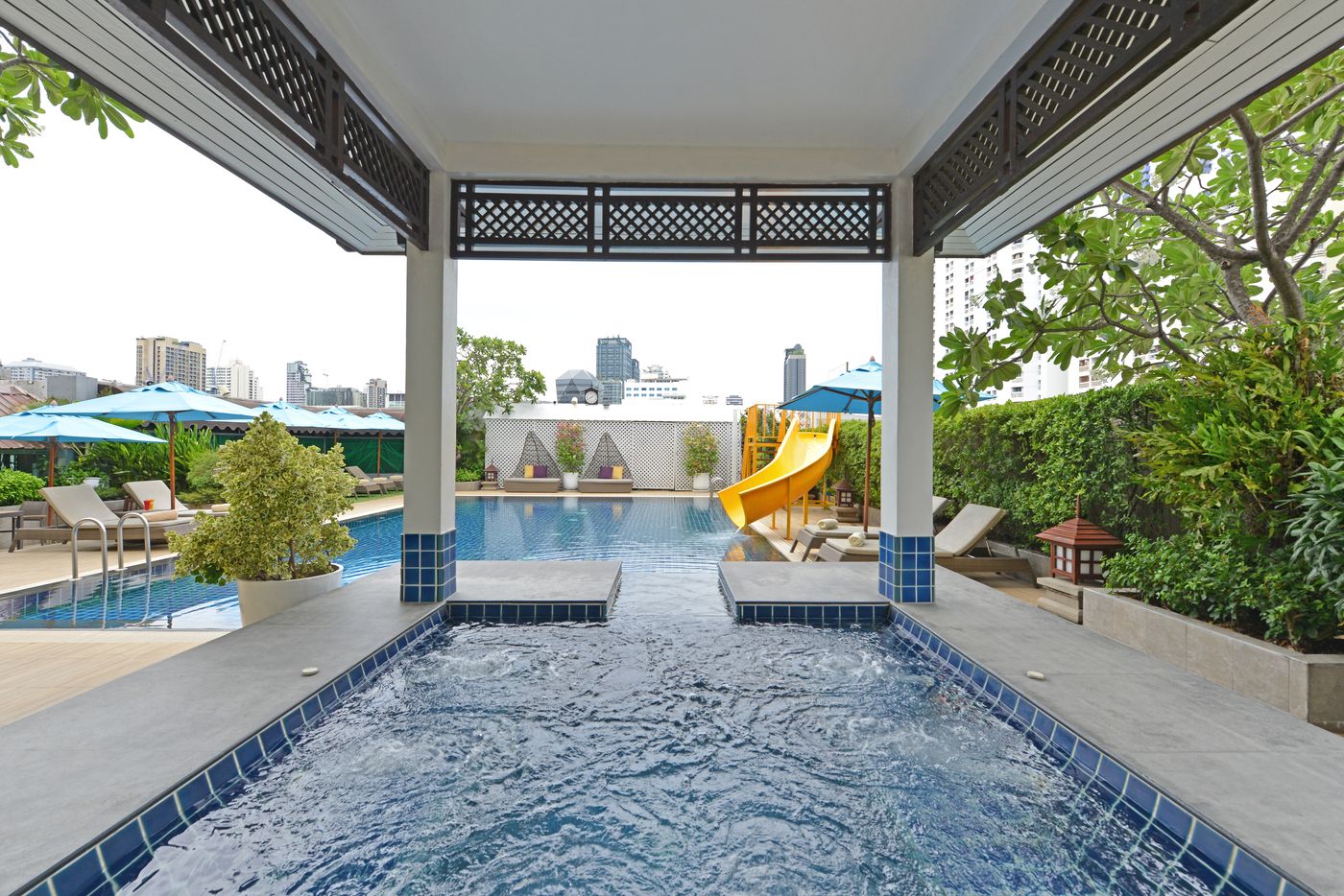 Centre-Point-Plus-Hotel-Pratunam-Pool-69