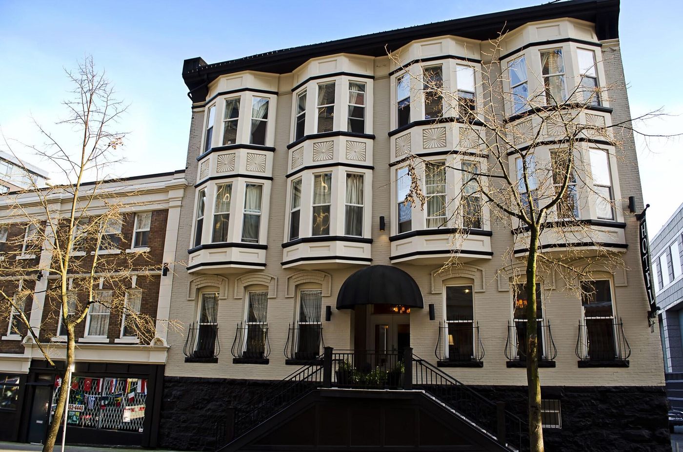 Victorian Hotel Vancouver-Canada-Vancouver-General view-6