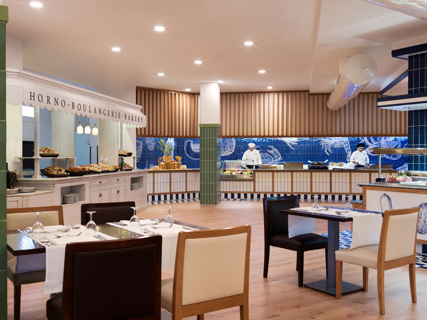 H10-Las-Palmeras-Restaurant-27