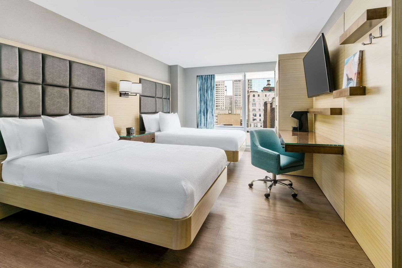 Hilton-Garden-Inn-New-York-Times-Square-North-Room-26