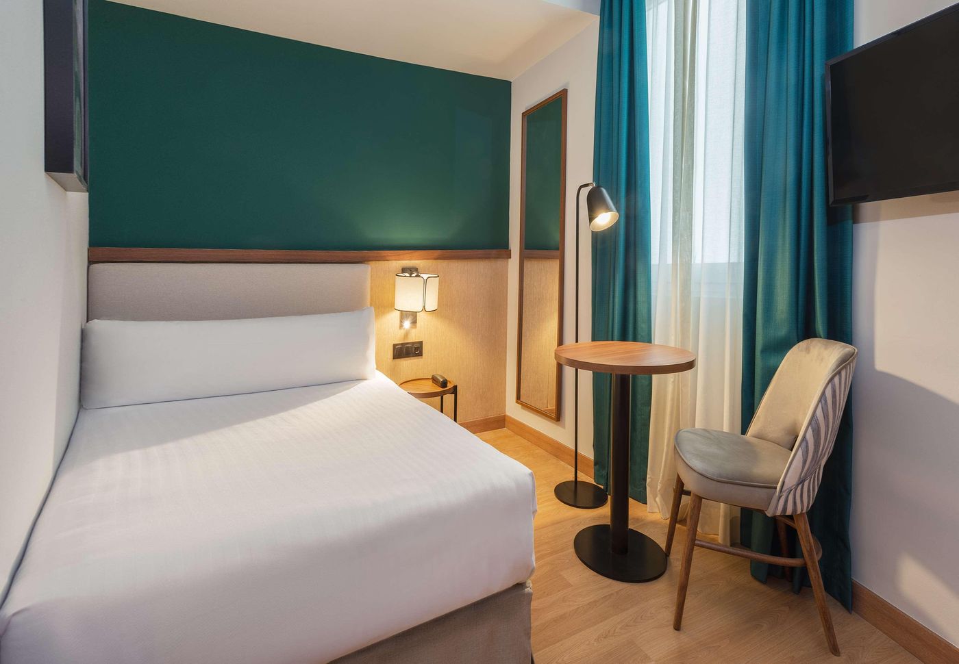 TRYP-Ciudad-de-Elche-Hotel-Room-16