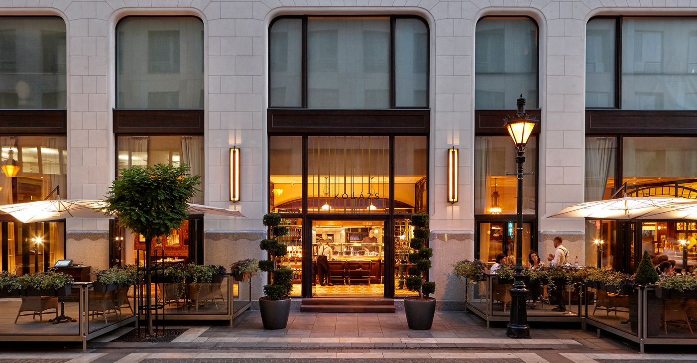 Four-Seasons-Hotel-Budapest-Restaurant-35