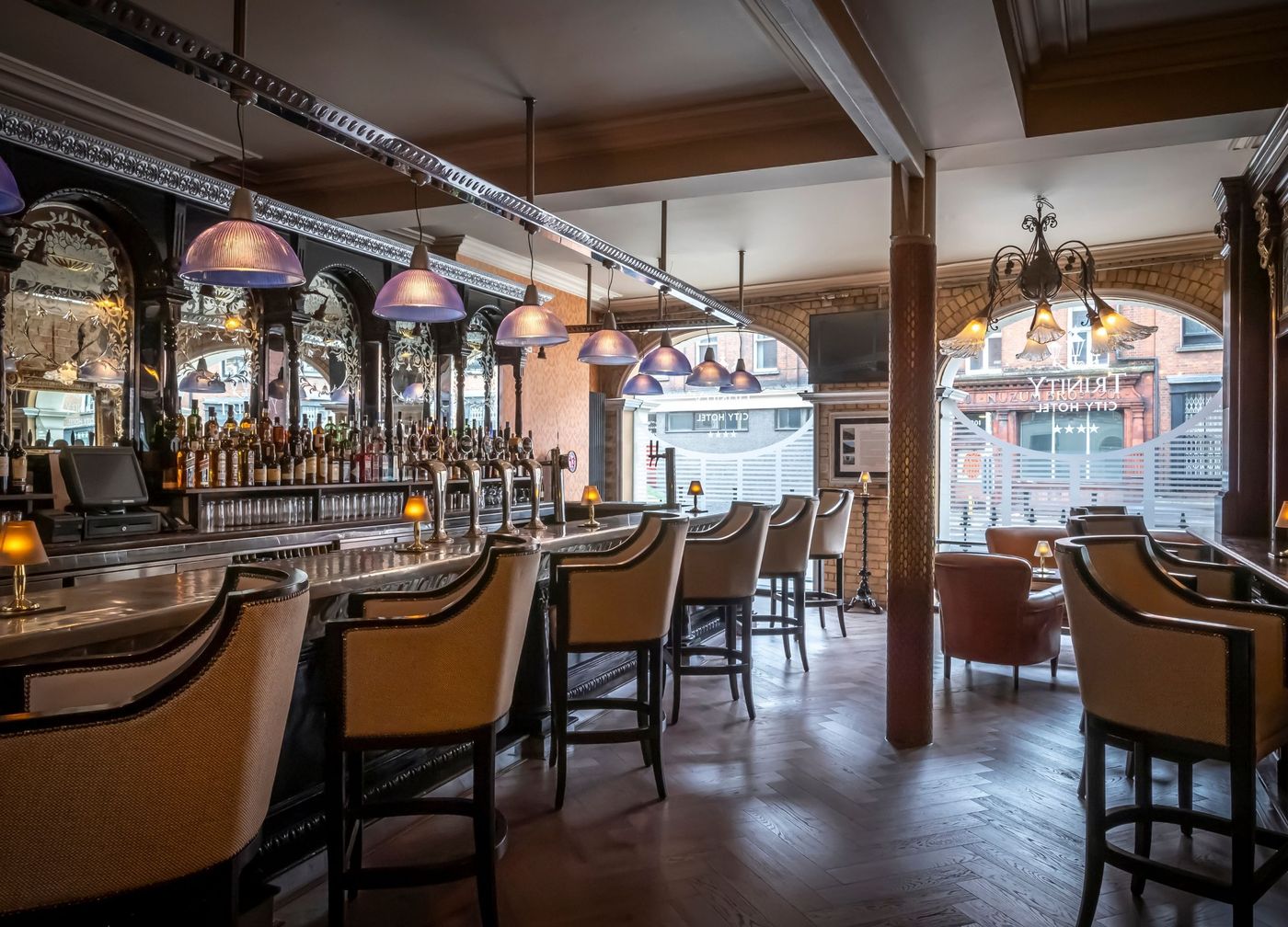 Trinity-City-Hotel-Bar-9