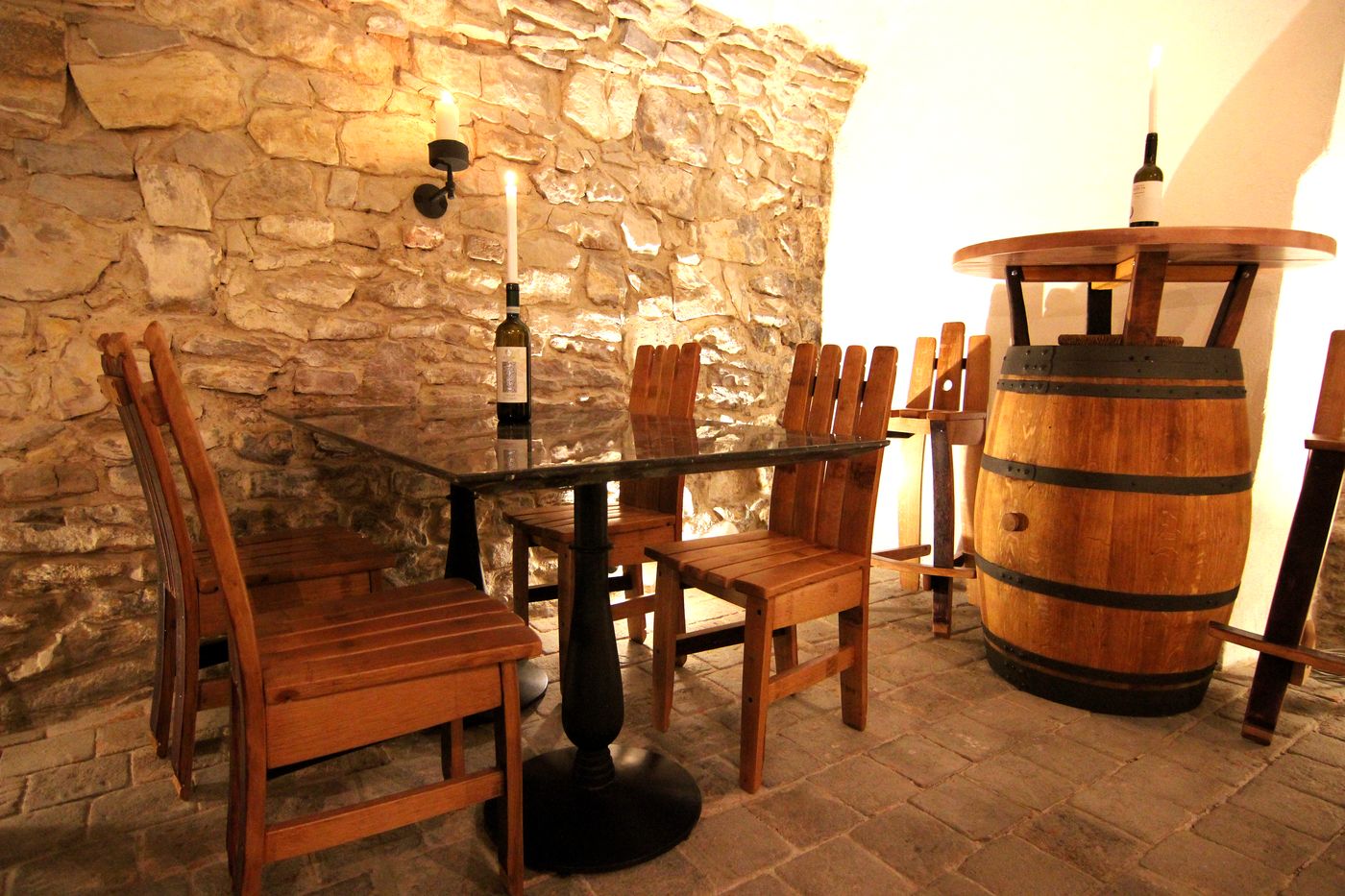 The-Dominican-Bar-14