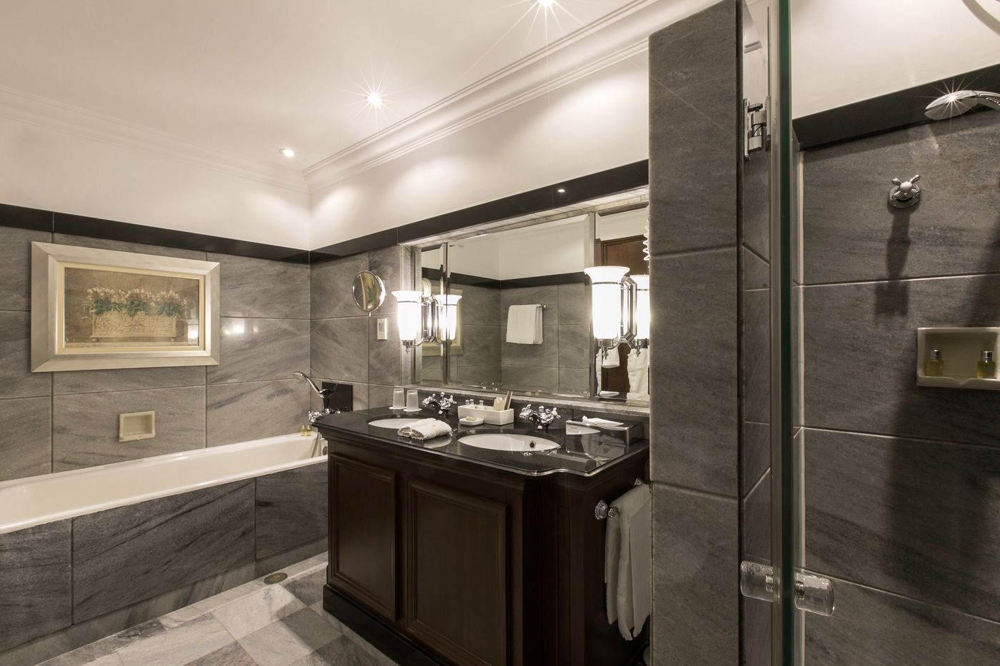 Palacio-Estoril-Hotel-Golf---Spa-Room-25