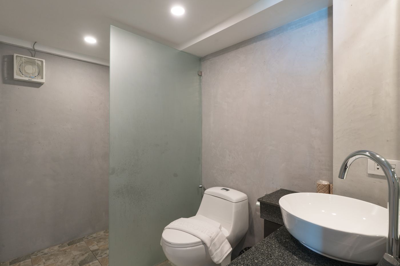 Patong-Swiss-Room-44