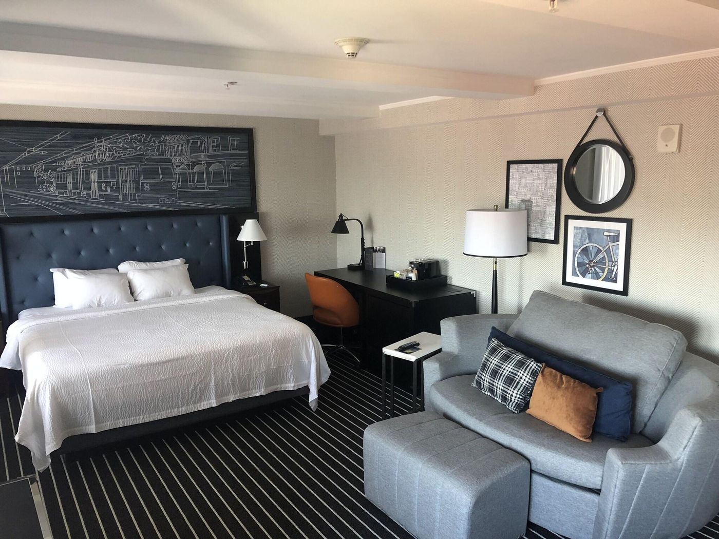 Courtyard-Boston-Brookline-Room-9