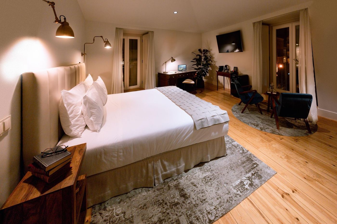 Alegria-A-Lisbon-Boutique-Hotel-Room-22