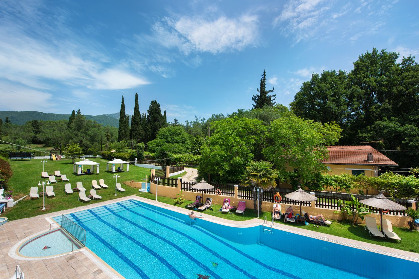 Dominoes-Aparthotel-General-view-7