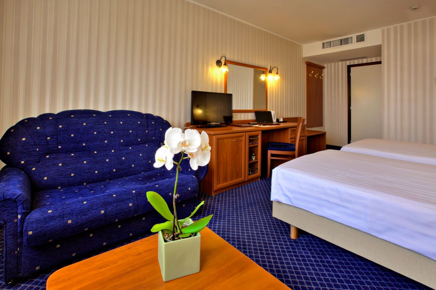 Grand-Hotel-Plovdiv-Room-10