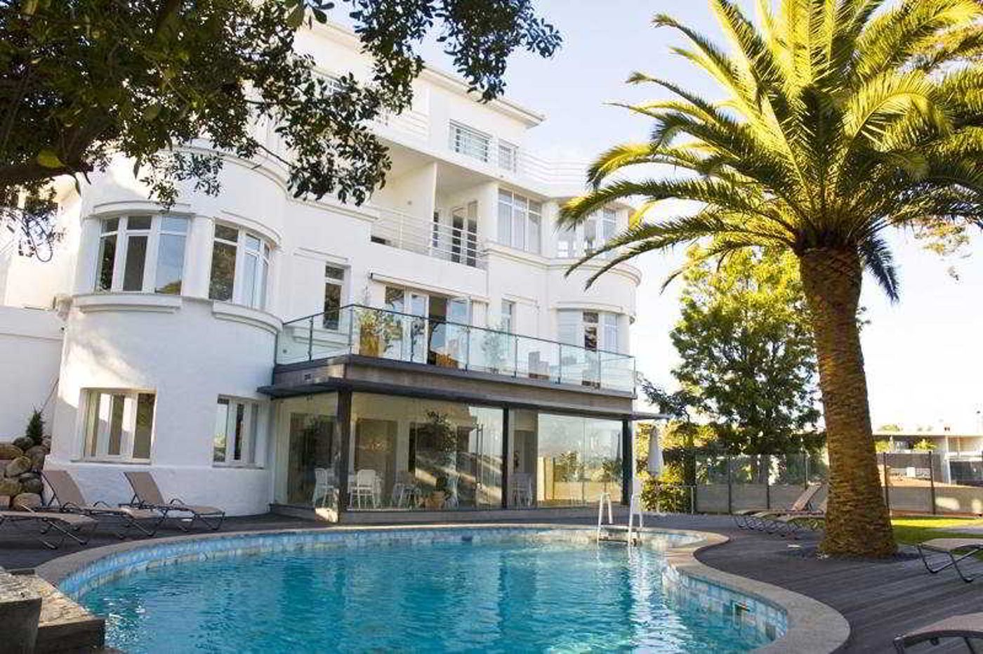 Amazonia-Estoril-Hotel-Pool-52