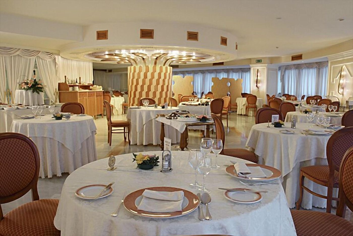 Grand-Hotel-La-Pace-Restaurant-20