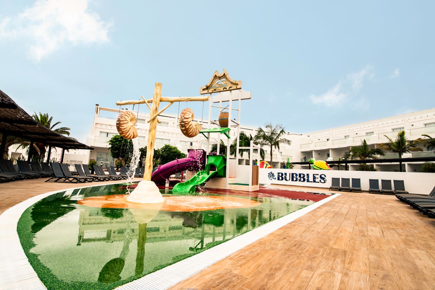 Aequora-Lazarote-Suites-Pool-20