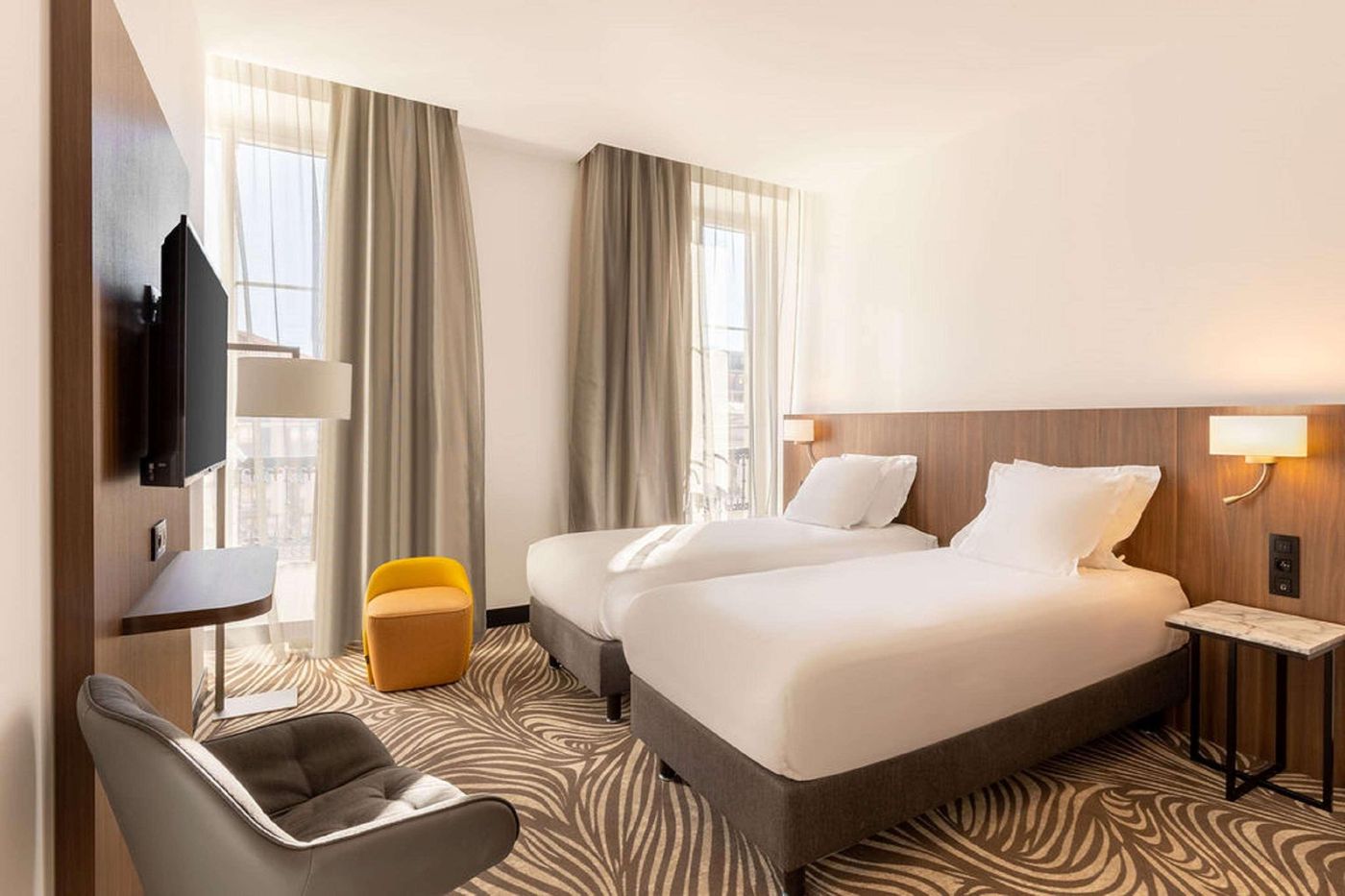 Apollinaire-Nice-Room-11