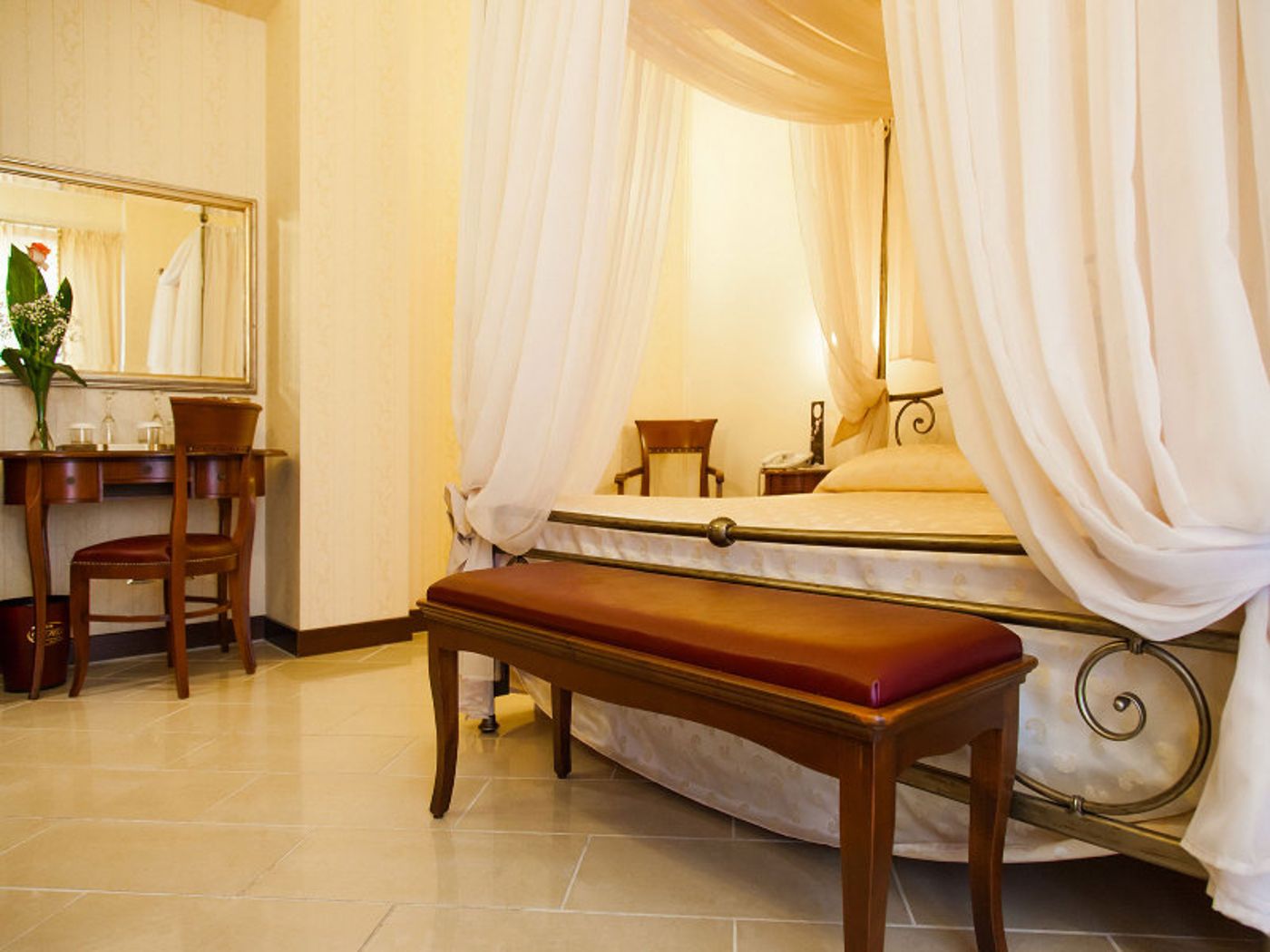 Diamond-Hotel-and-Resort-Naxos-Taormina-Room-23