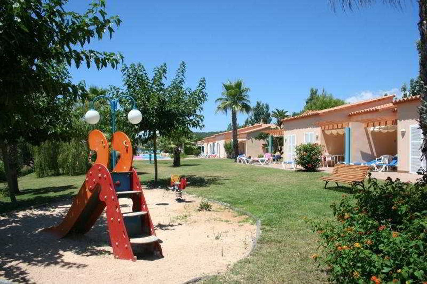 Mar-Blau-Sports-and-Entertainment-11