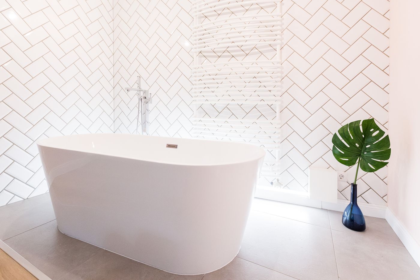 Vagabond-Broadway-Room-48