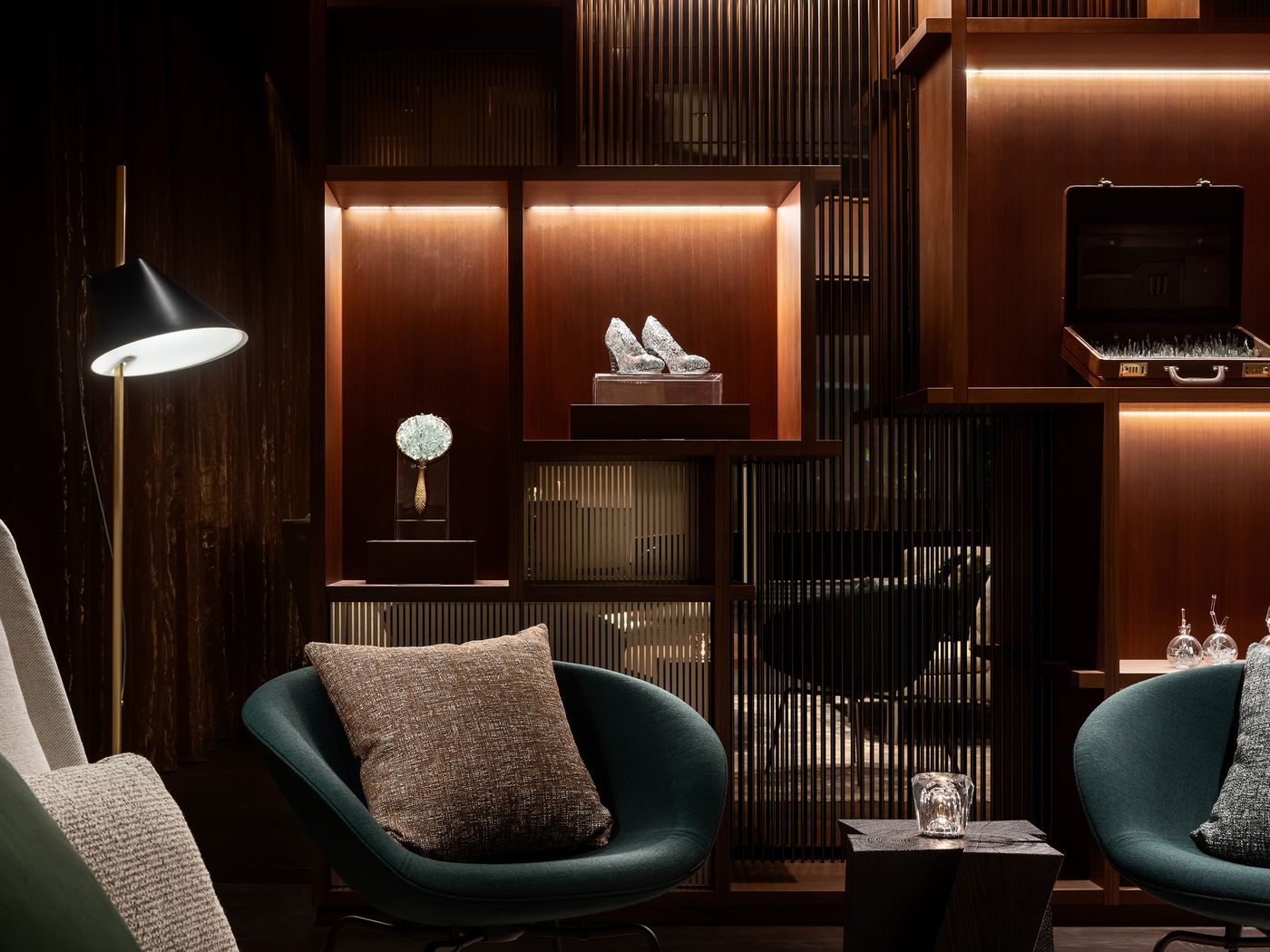 Mitsui Garden Hotel Roppongi Tokyo Premier-Japan-Tokyo-Lobby-4