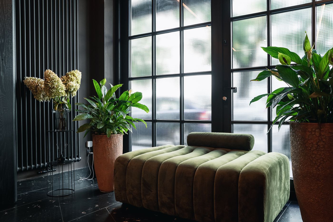 H11-Aparthotel-Lobby-7