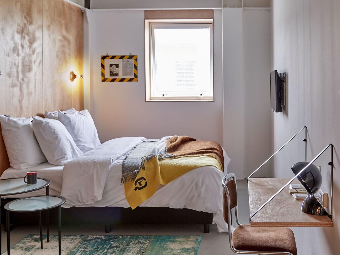 Q-Factory-Hotel-Room-19