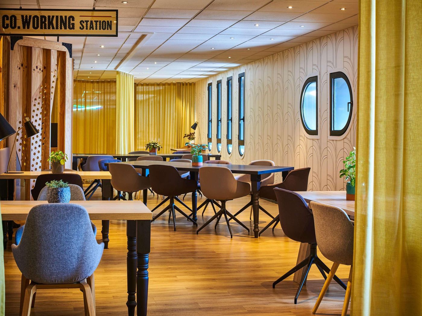 Mercure-Paris-Gare-de-Lyon-TGV-Bar-21