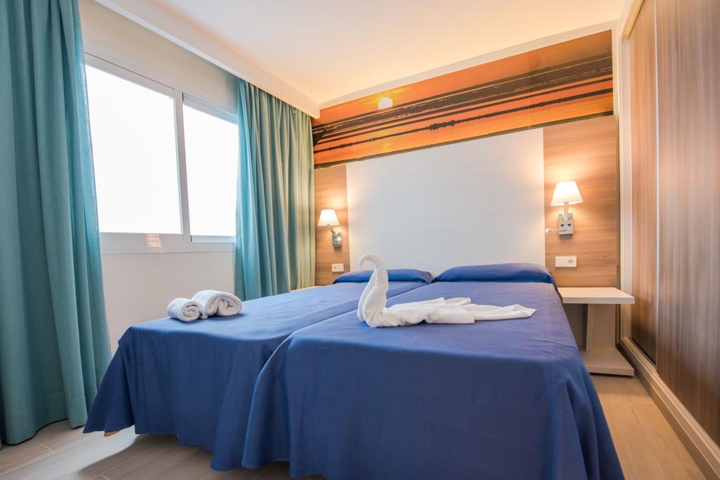 Los Angeles Apartments