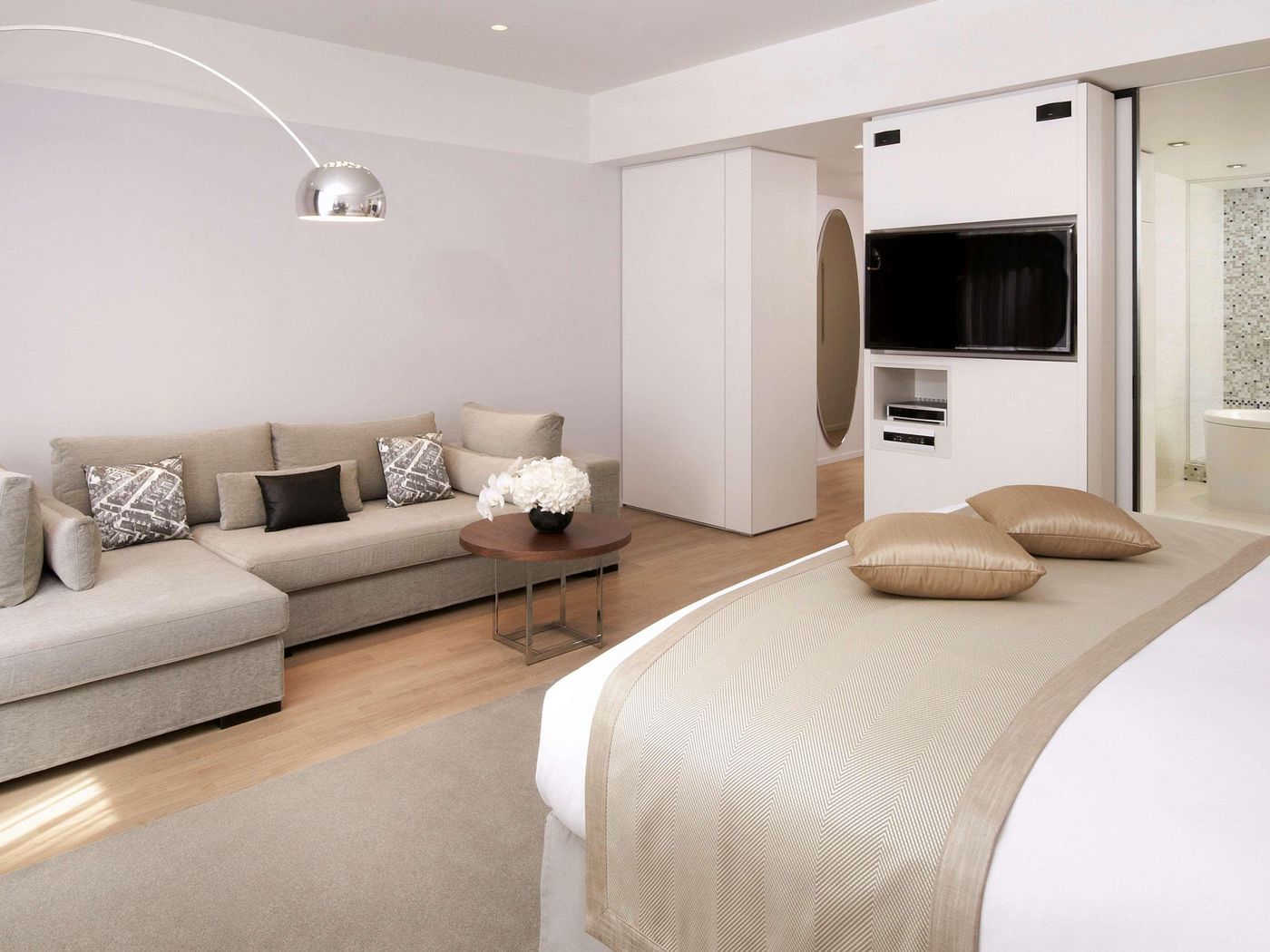 Sofitel-Paris-Arc-de-Triomphe-Room-34