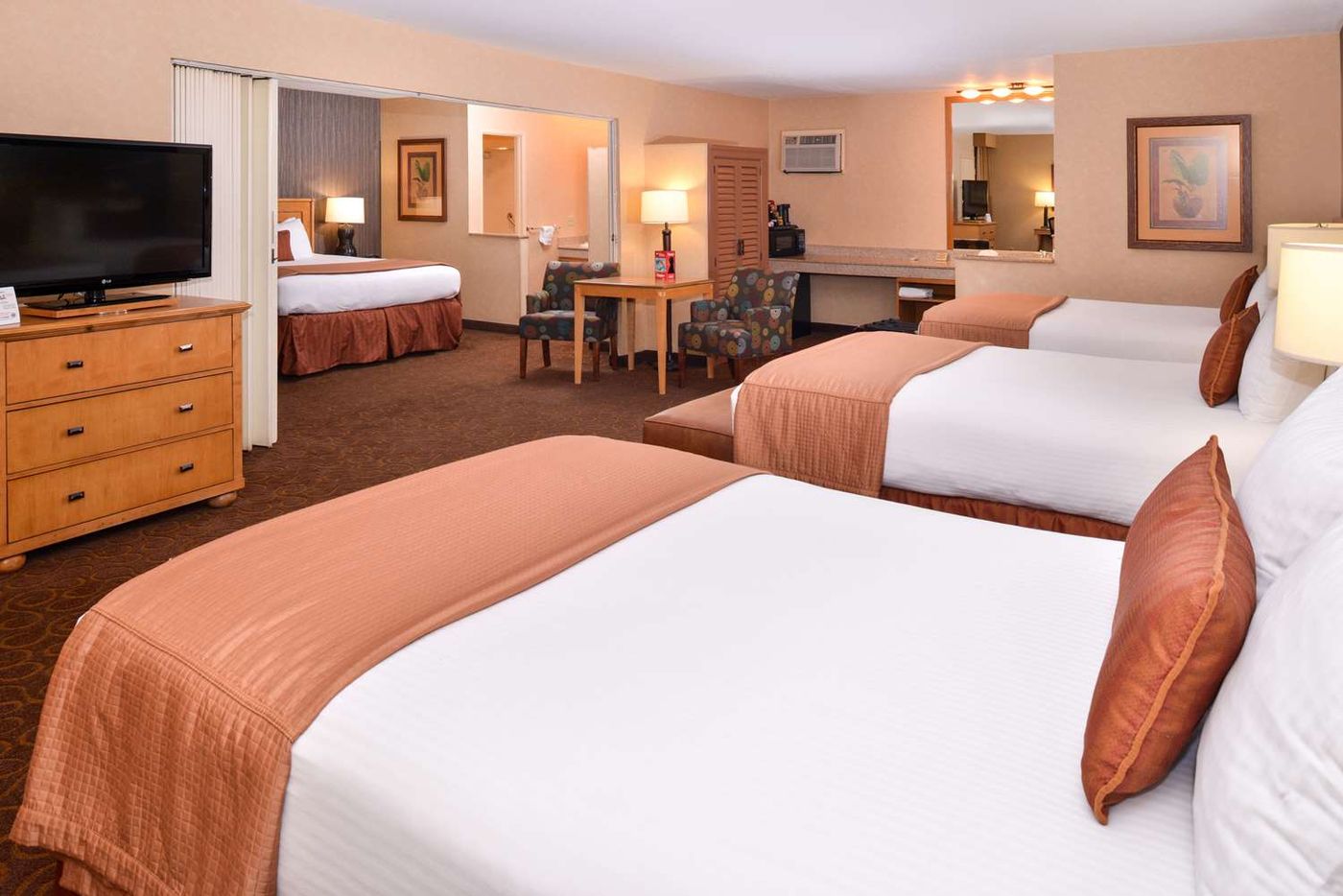 Best-Western-Plus-Pavilions-Room-11