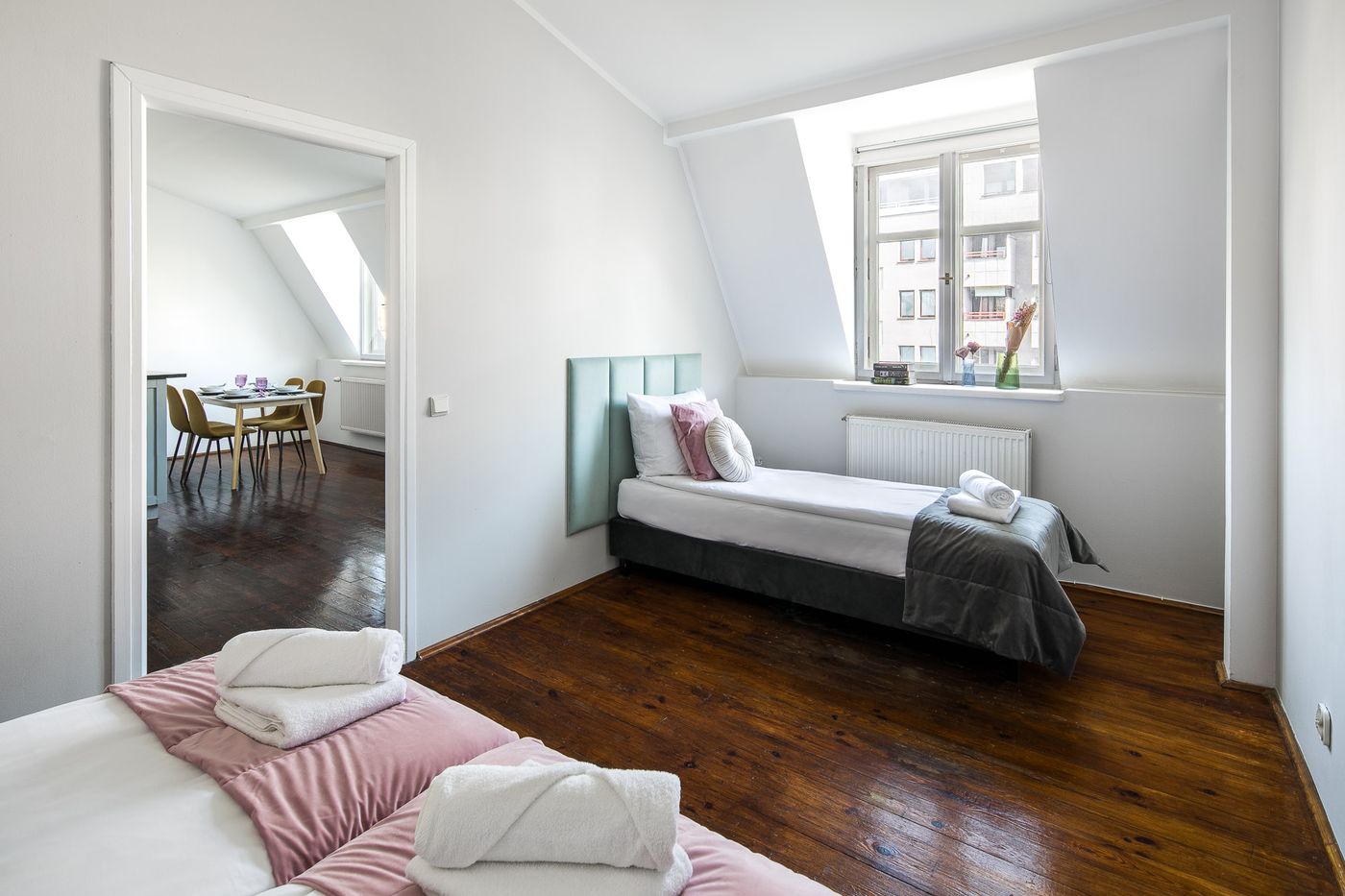 Green-Avenue-Apartments-Room-23